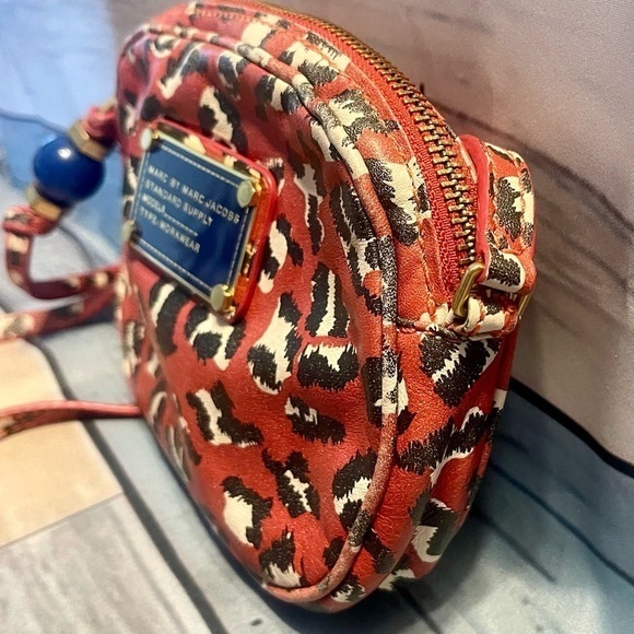 Marc Jacobs Pink Leopard Print Women's Crossbody Bag - Multicolor - Picture 5 of 13